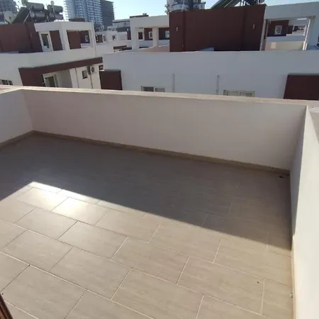 Royal Sun Villa, 2 Bedroom Semi-detached Vila